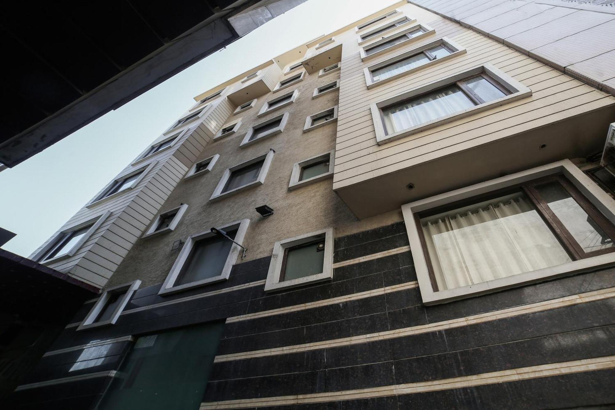 Townhouse Hollywood Heights Hotel Amritsar Exterior photo